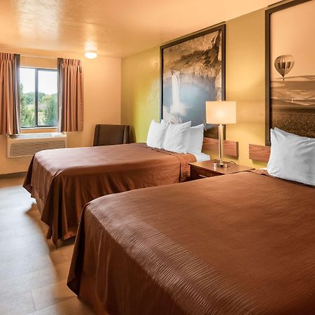 Surestay Hotel By Best Western Элленсберг Экстерьер фото