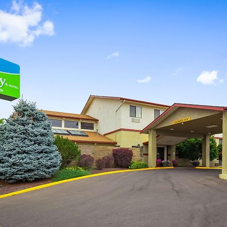 Surestay Hotel By Best Western Элленсберг Экстерьер фото