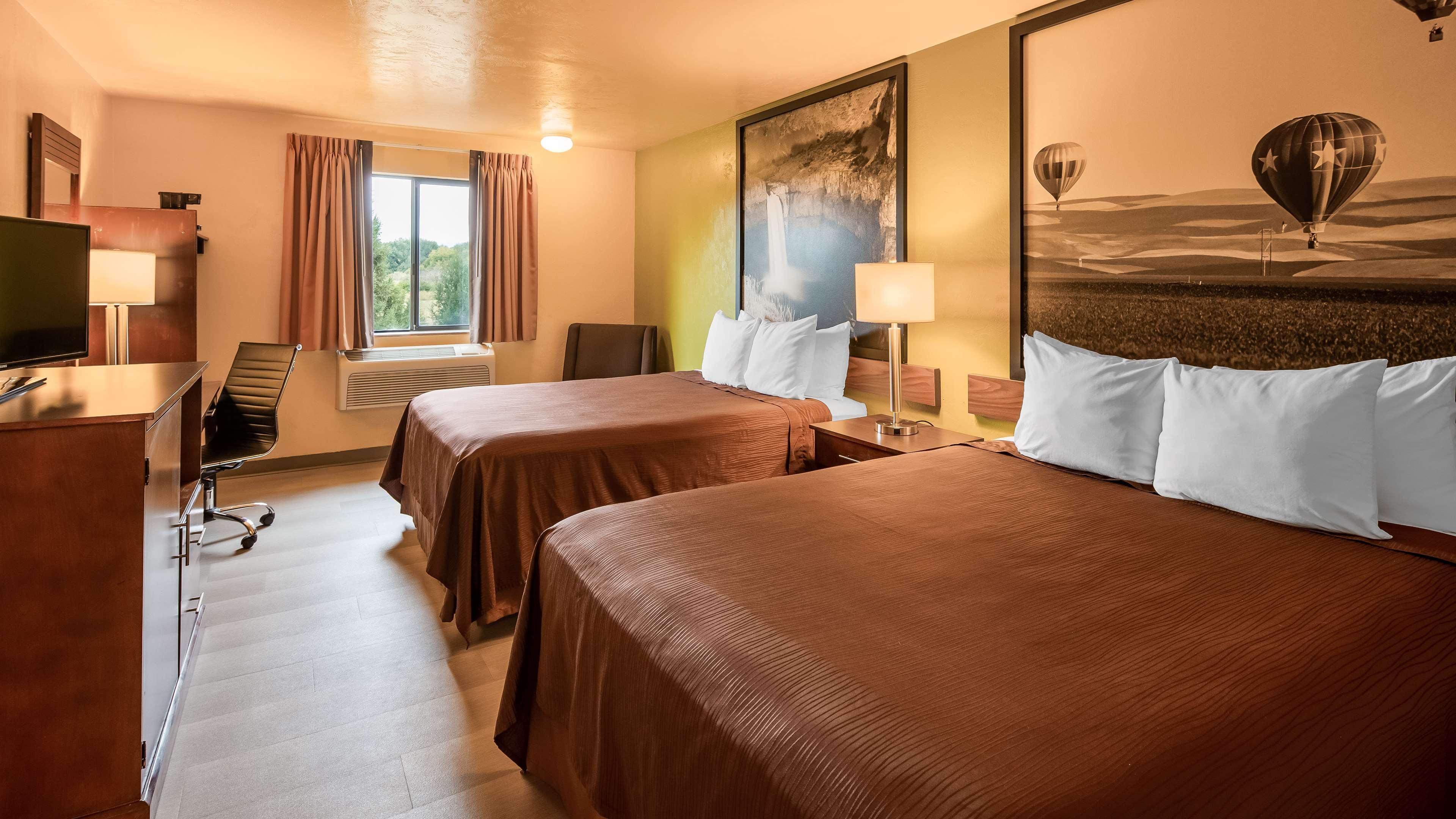 Surestay Hotel By Best Western Элленсберг Экстерьер фото