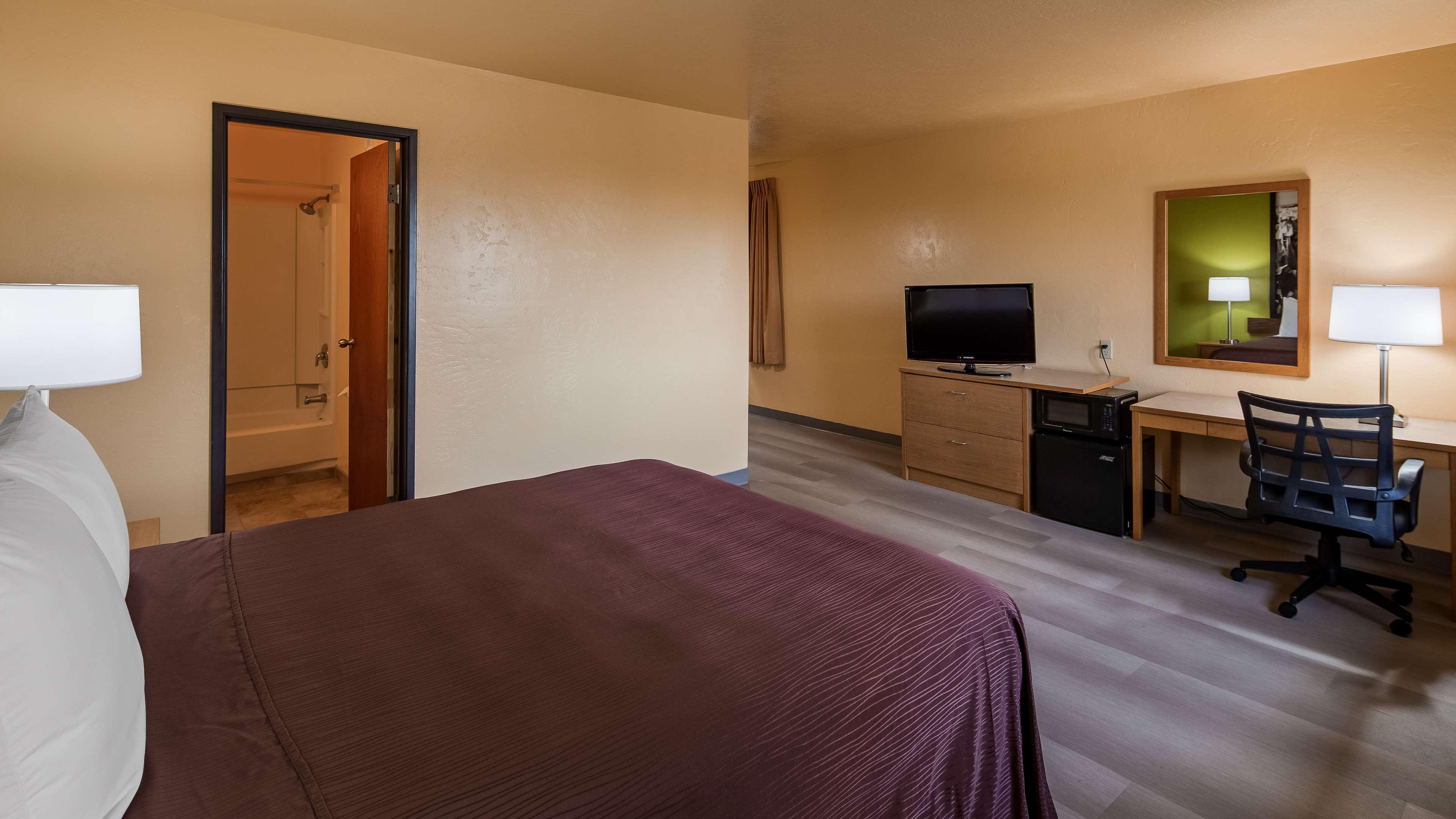 Surestay Hotel By Best Western Элленсберг Экстерьер фото