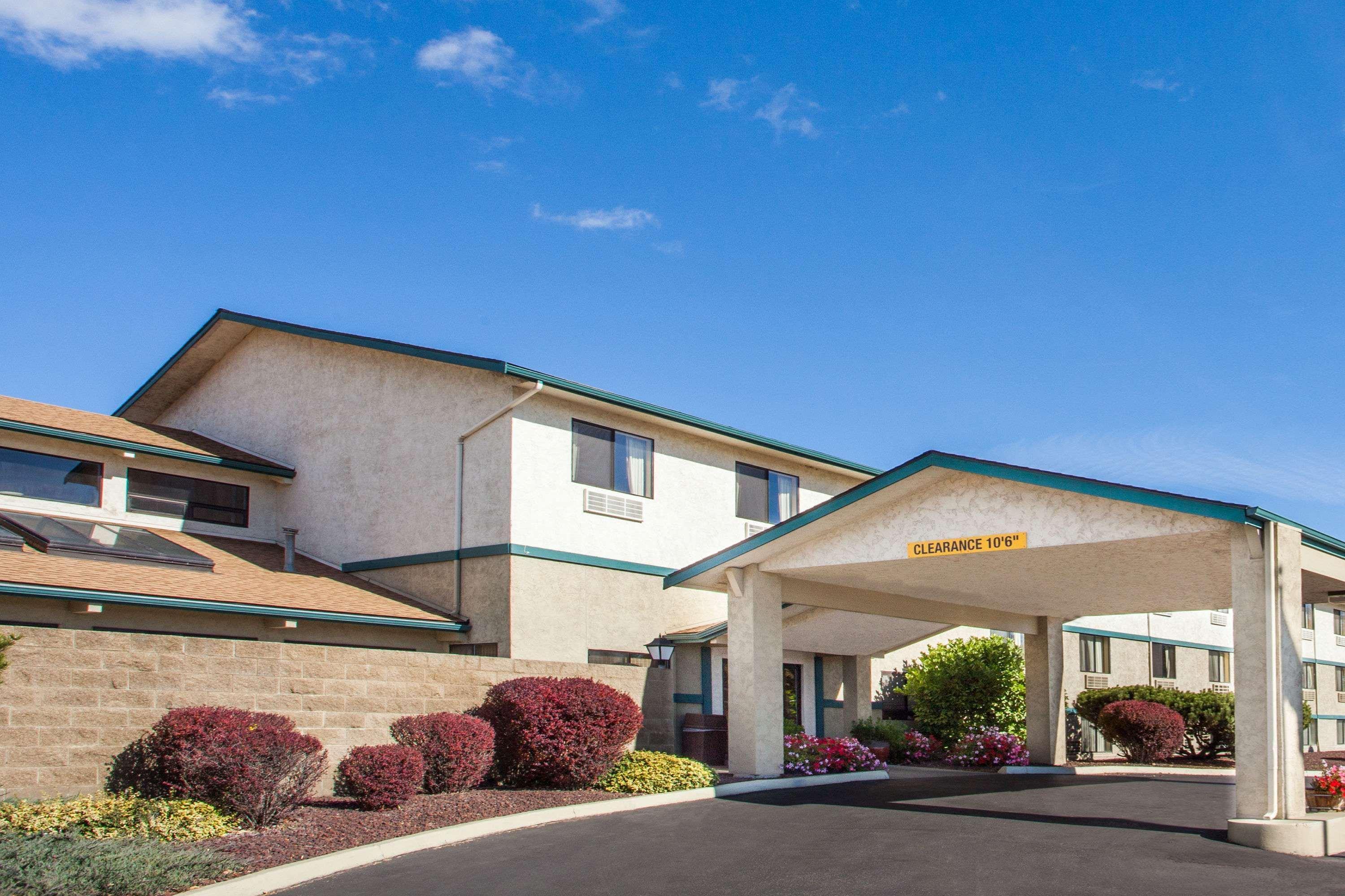 Surestay Hotel By Best Western Элленсберг Экстерьер фото